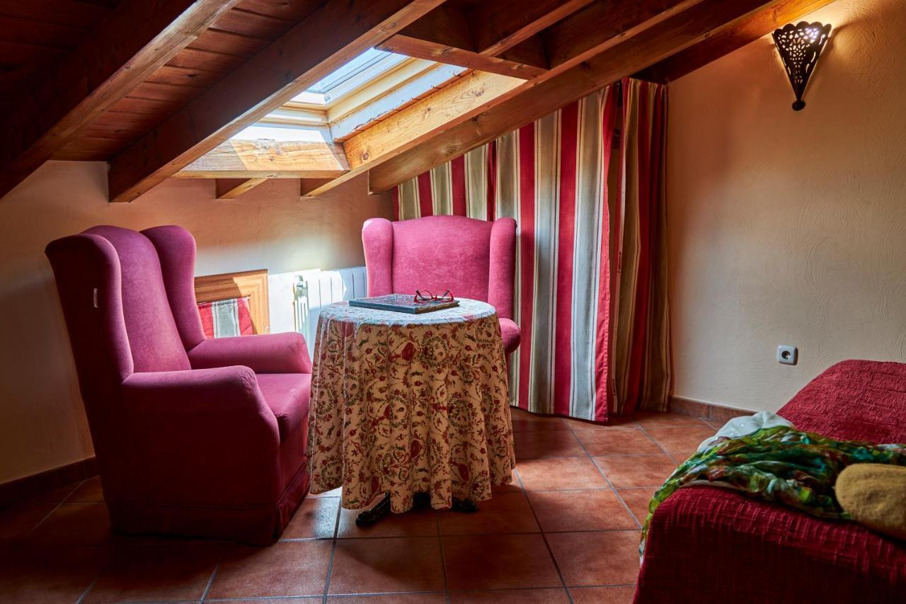 Casa Rural Fuente Del Arca Montejo Montejo de la Sierra Ngoại thất bức ảnh